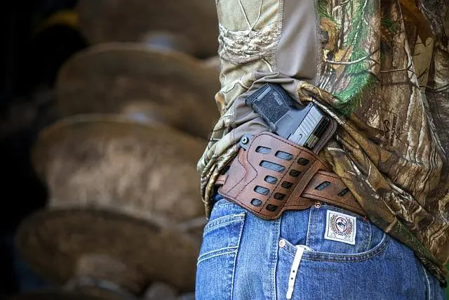 The Benefits of Using KYDEX Holsters Over Leather Holsters